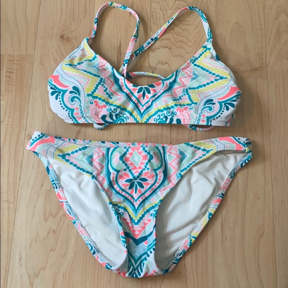 patterned bikini set
